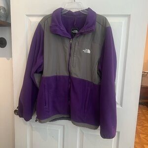 The North Face Purple Fleece Jacket with Black Logo Patch sz xxl